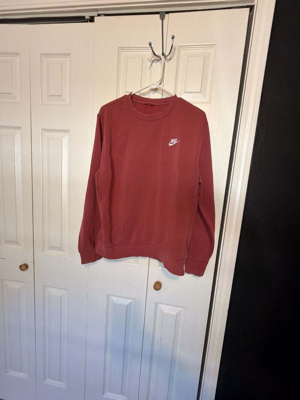 Nike Club Fleece Crewneck Sweatshirt Size M Red